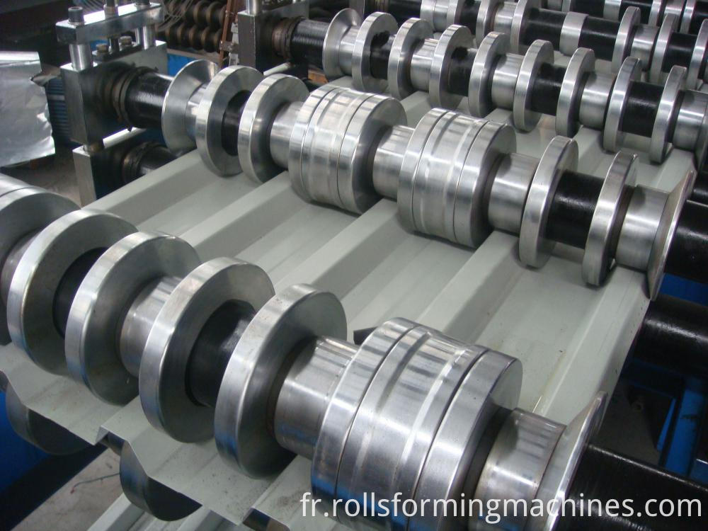Petit pain de feuille de toiture formant la machine avec la tuile de trapèze Roofing Sheet Roll Forming Machine with Trapezoid Tile